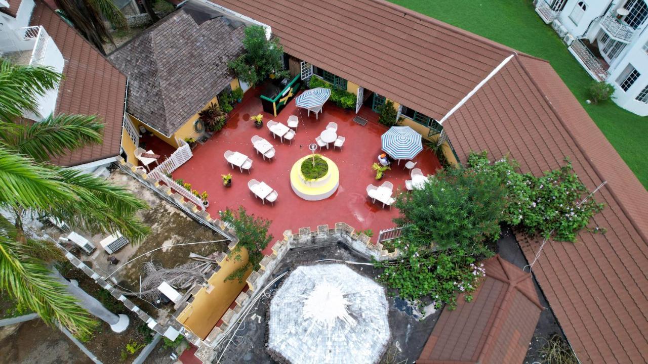 Seacastles By The Beach/Pool Бухта Монтего Экстерьер фото